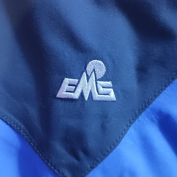 Women's Eastern Mountain Sports Gore-tex XCR Jacket - Picture 4 of 16